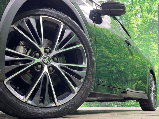 TOYOTA PRIUS 4WD 2023