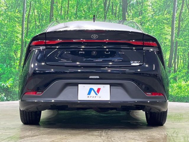 TOYOTA PRIUS 4WD 2023