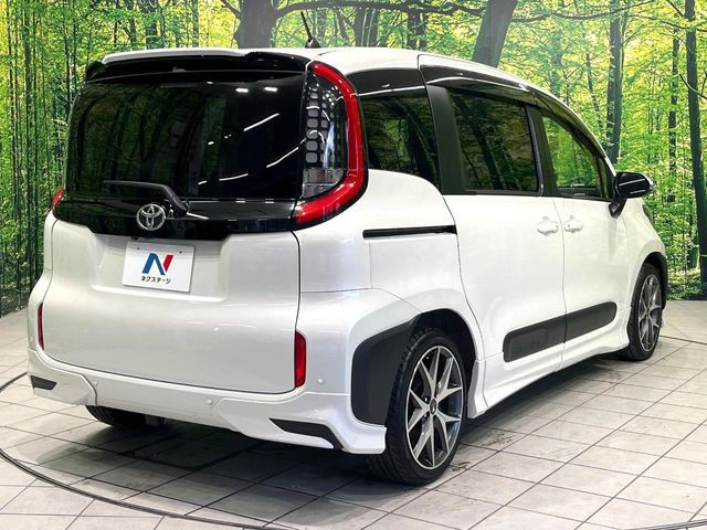 TOYOTA SIENTA 2022