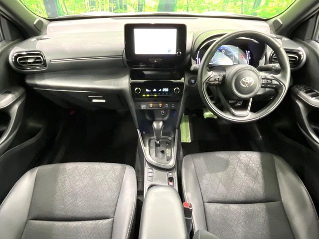 TOYOTA YARIS CROSS 2025