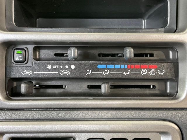 DAIHATSU HIJET CARGO 2015