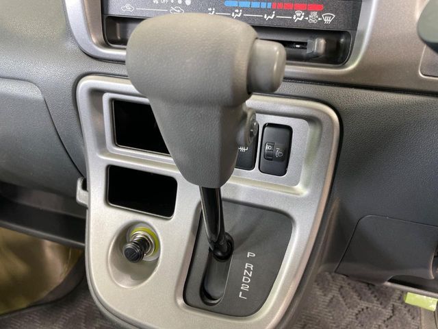 DAIHATSU HIJET CARGO 2015