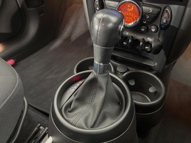 BMW BMW MINI COOPER D CROSSOVER 2015