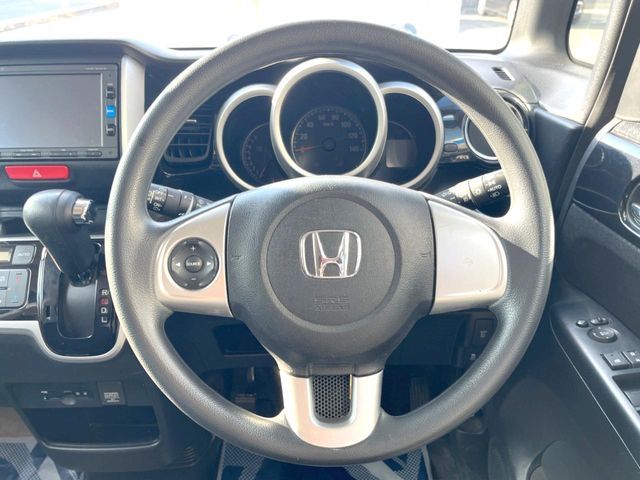 HONDA N BOX CUSTOM 2016