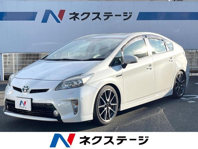 TOYOTA PRIUS 2012