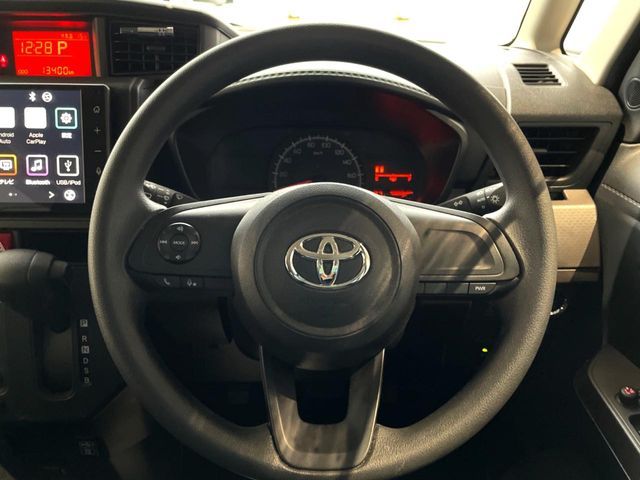 TOYOTA ROOMY 2024