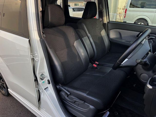 DAIHATSU MOVE CUSTOM 2016