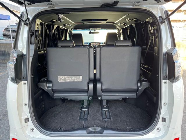 TOYOTA VELLFIRE 2017