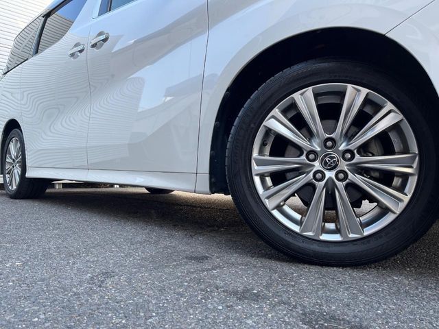 TOYOTA VELLFIRE 2017