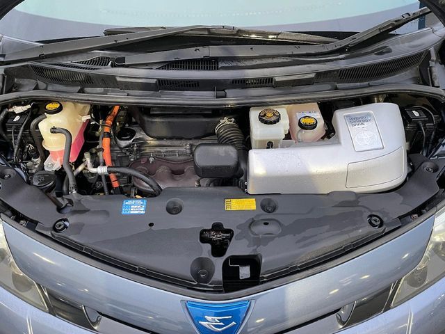 TOYOTA ESTIMA HYBRID 4WD 2014