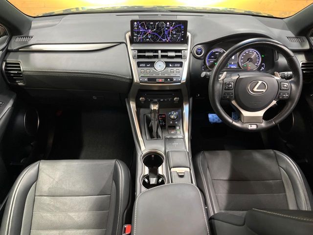 TOYOTA LEXUS NX300h 2017