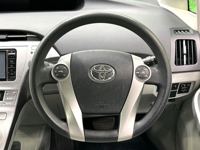 TOYOTA PRIUS 2015