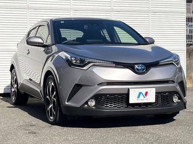 TOYOTA C-HR 2017