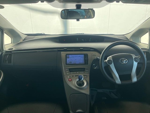 TOYOTA PRIUS 2014