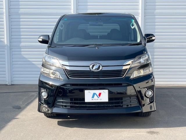 TOYOTA VELLFIRE 2013