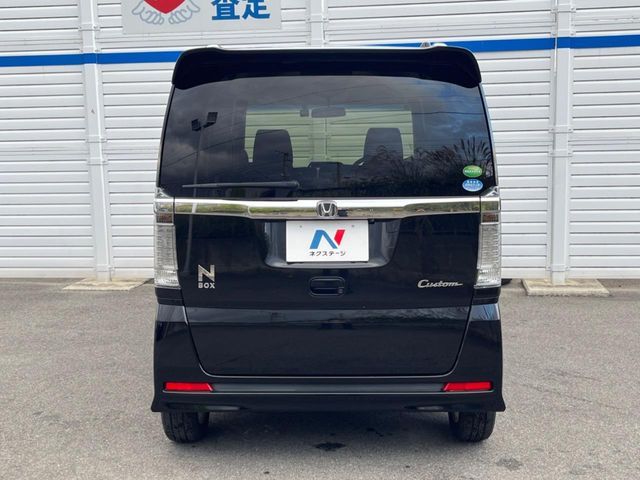 HONDA N BOX CUSTOM 2017