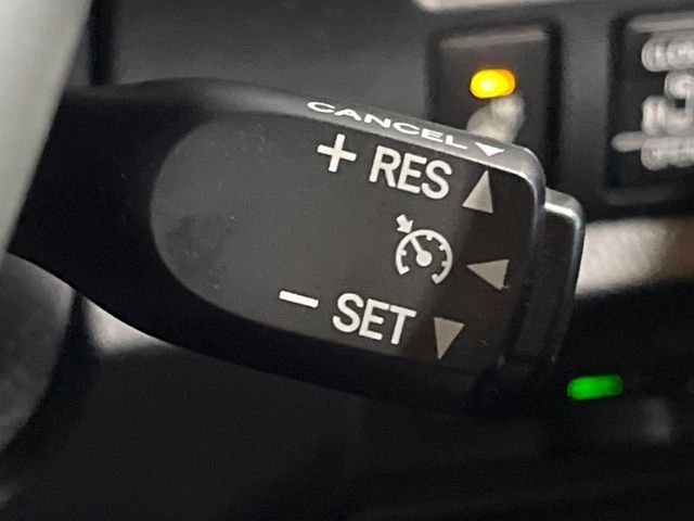 TOYOTA ESQUIRE HYBRID 2019