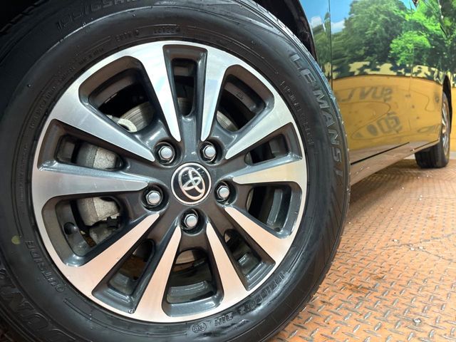 TOYOTA ESQUIRE HYBRID 2019