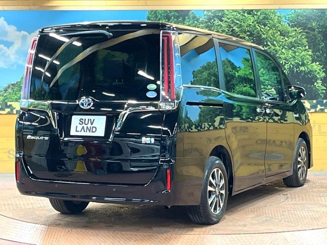 TOYOTA ESQUIRE HYBRID 2019