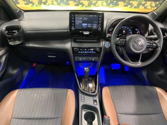 TOYOTA YARIS CROSS HYBRID 2022