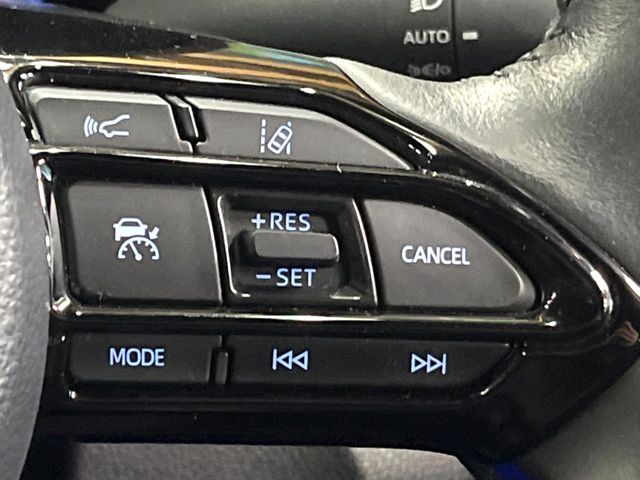 TOYOTA YARIS CROSS HYBRID 2022