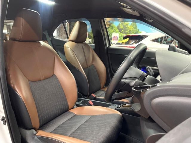 TOYOTA YARIS CROSS HYBRID 2022