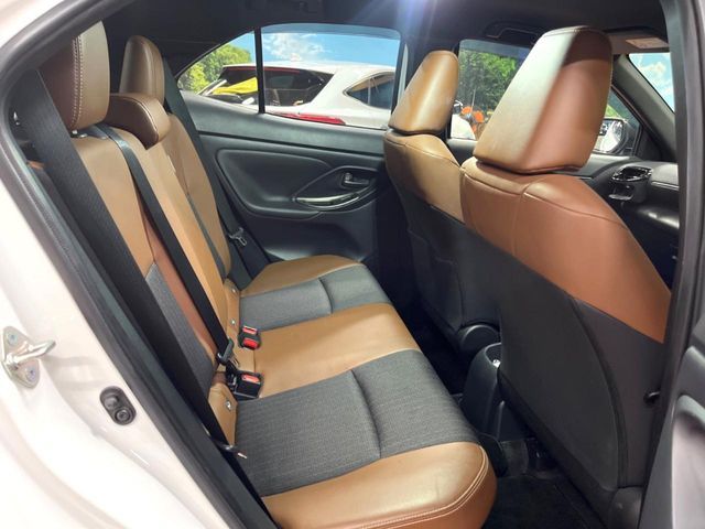 TOYOTA YARIS CROSS HYBRID 2022