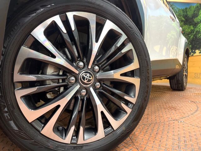 TOYOTA YARIS CROSS HYBRID 2022