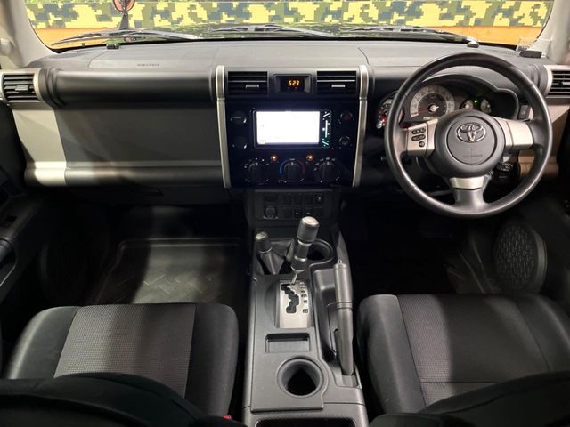 TOYOTA FJ CRUISER 4WD 2012