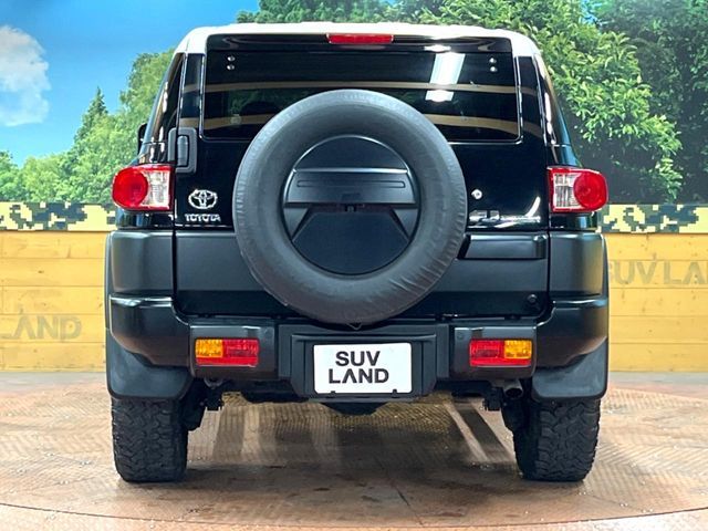 TOYOTA FJ CRUISER 4WD 2012