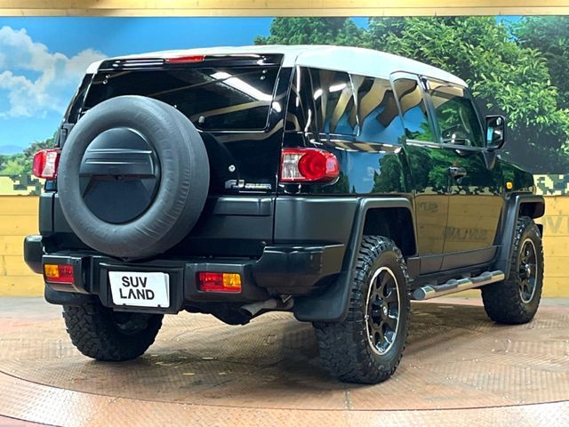 TOYOTA FJ CRUISER 4WD 2012
