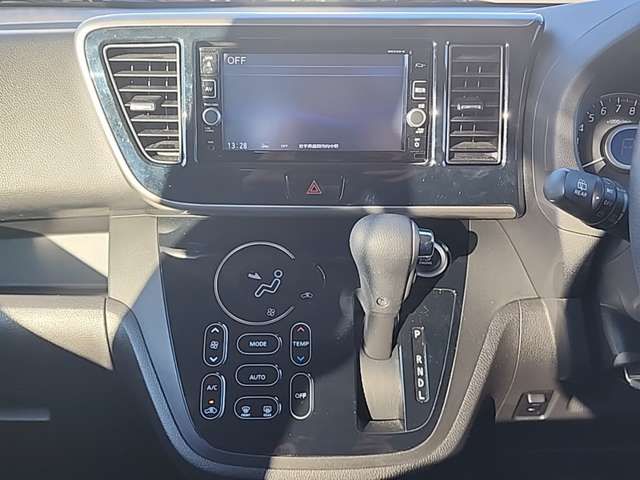 NISSAN DAYZ ROOX 4WD 2017