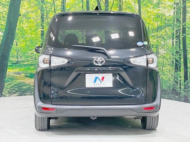 TOYOTA SIENTA 2017