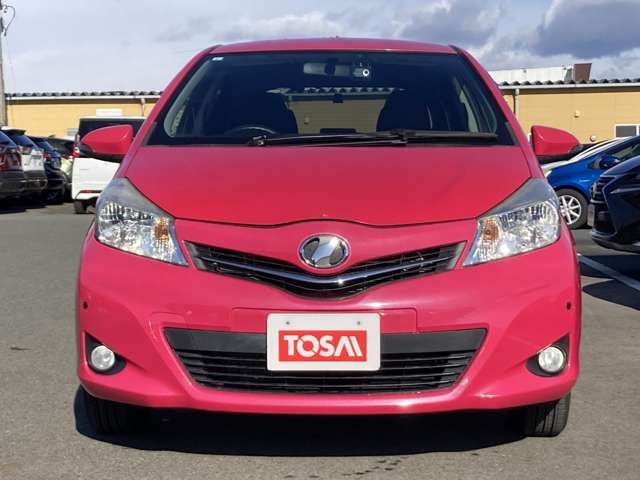 TOYOTA VITZ  4WD 2012