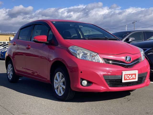 TOYOTA VITZ  4WD 2012