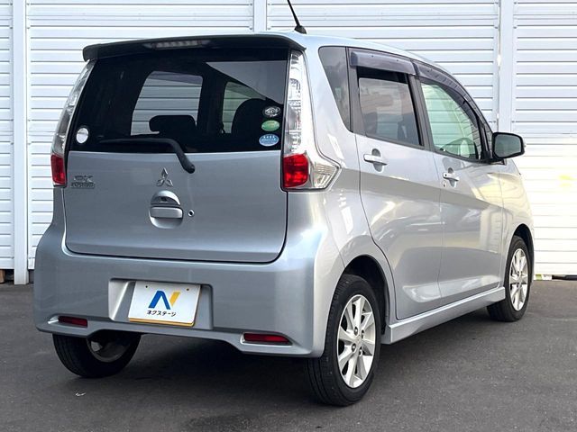 MITSUBISHI eK custom 2013