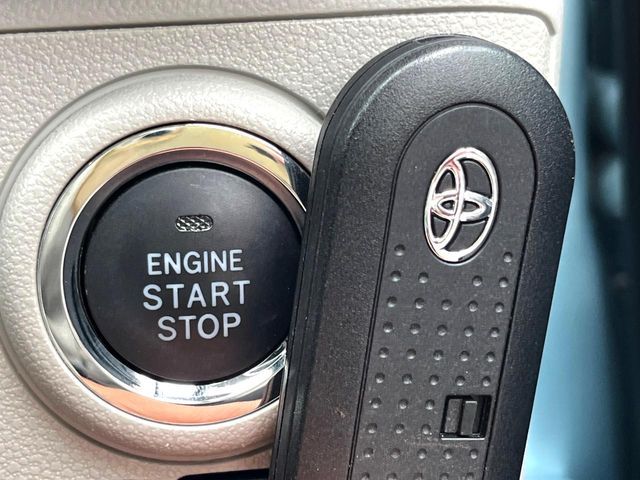 TOYOTA PIXIS EPOCH 2018