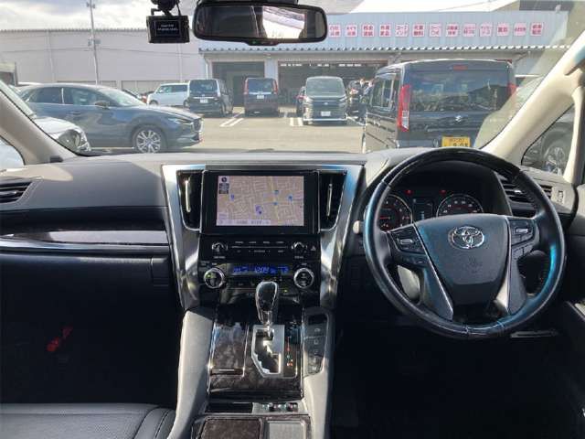 TOYOTA ALPHARD 4WD 2021