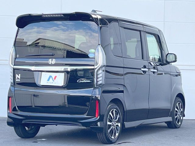 HONDA N BOX CUSTOM 2018