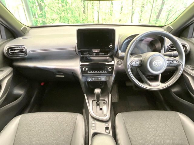 TOYOTA YARIS CROSS 2025