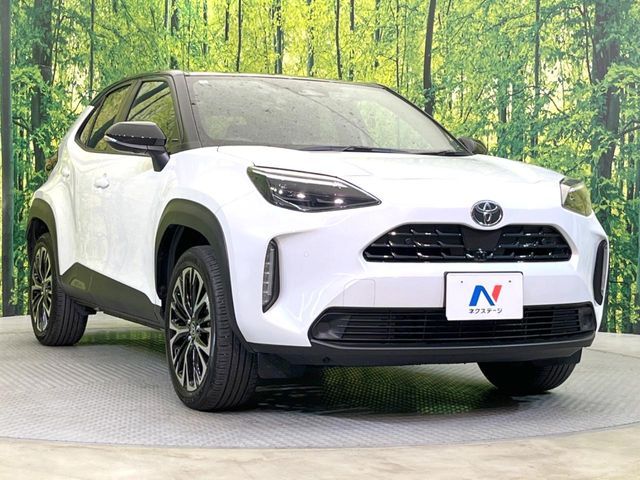 TOYOTA YARIS CROSS 2025