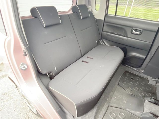 TOYOTA PIXIS SPACE 2015