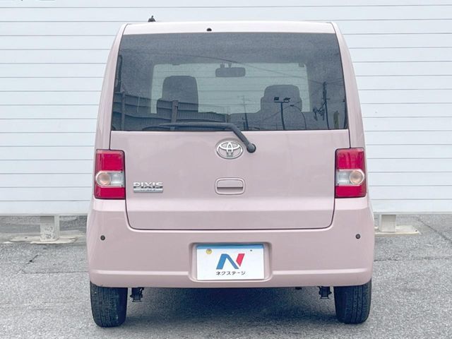 TOYOTA PIXIS SPACE 2015