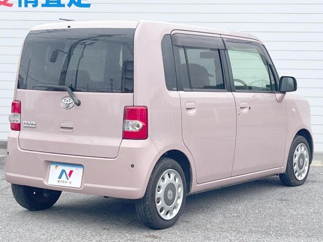 TOYOTA PIXIS SPACE 2015