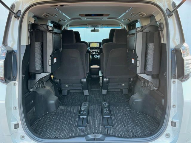 TOYOTA VELLFIRE 2017