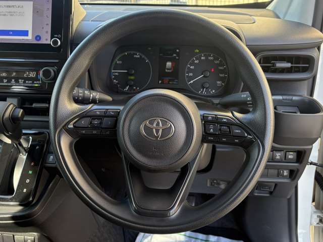 TOYOTA SIENTA HYBRID 2022