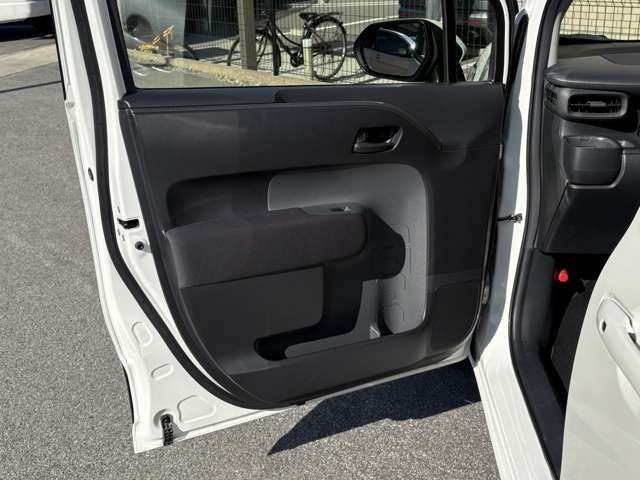 TOYOTA SIENTA HYBRID 2022