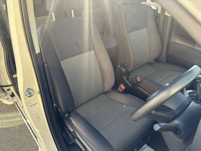 TOYOTA SIENTA HYBRID 2022