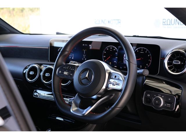 MERCEDES BENZ MERCEDES BENZ A class 2018