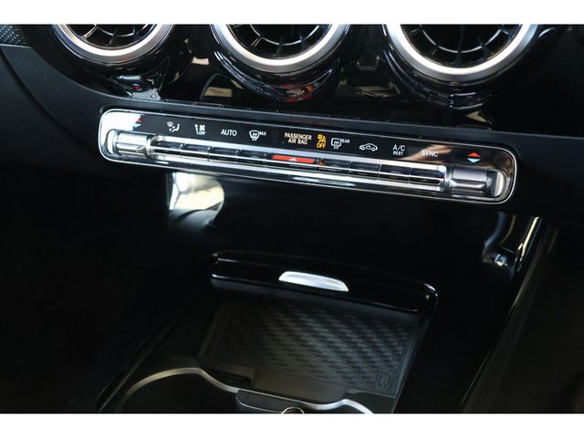 MERCEDES BENZ MERCEDES BENZ A class 2018